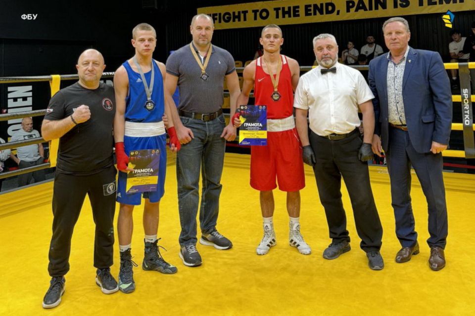 Дмитро Чорнокнижний з Могилів-Подільського здобув «золото» на всеукраїнському турнірі з боксу