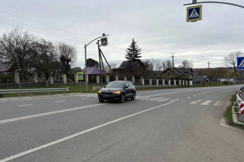 На пішохідному переході у Нестерварці збили 10-річного хлопчика