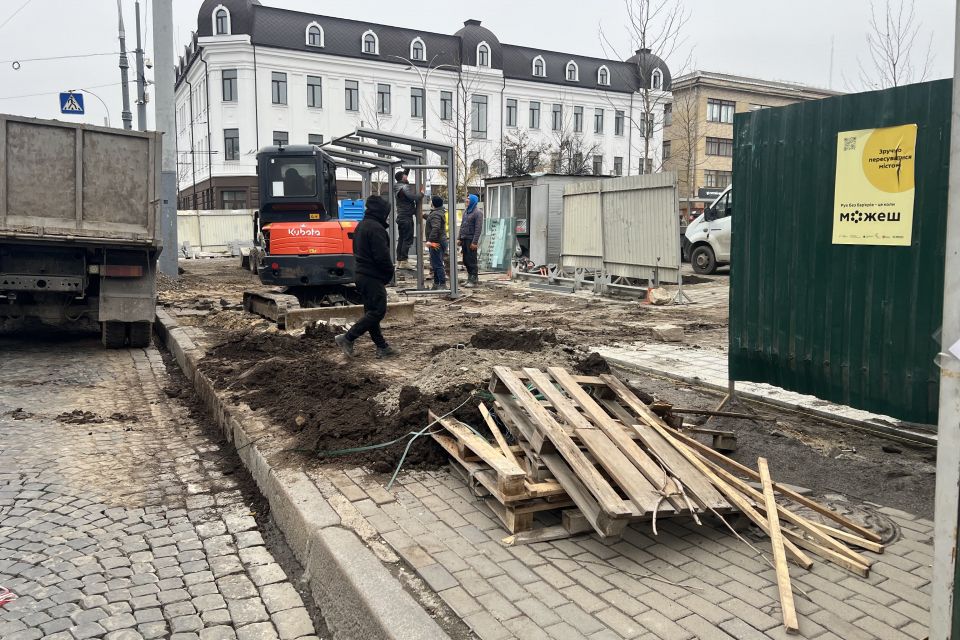 На майдані Небесної Сотні активно ведуться ремонтні роботи: що змінюють?