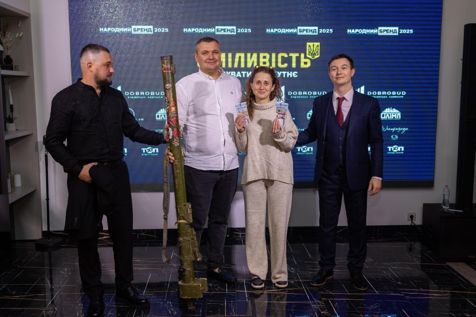 «Така відзнака — це про чесність вибору». У Вінниці відбулася церемонія нагородження «Народний бренд 2025»