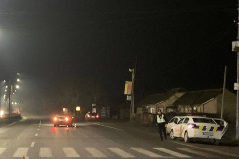 У Стрижавці легковик збив жінку на пішохідному переході