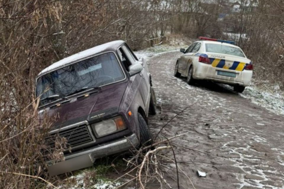 Викрав дві автівки за ніч і обидві розбив у ДТП. Кримінальні пригоди жителя Томашпільщини