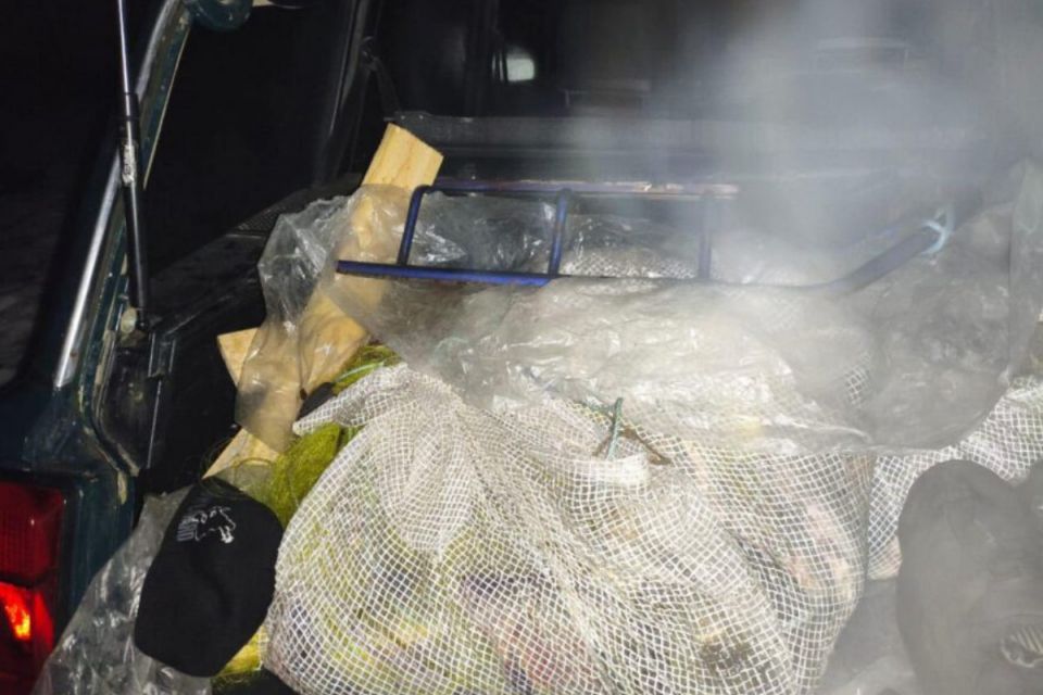 Виловив понад сотню рибин і спровокував бійку: в Степашках затримали браконьєра