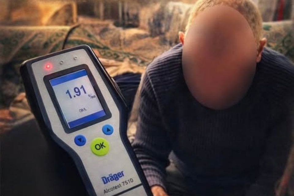 На Синьоводській п’яний водій протаранив Tesla та втік з місця аварії