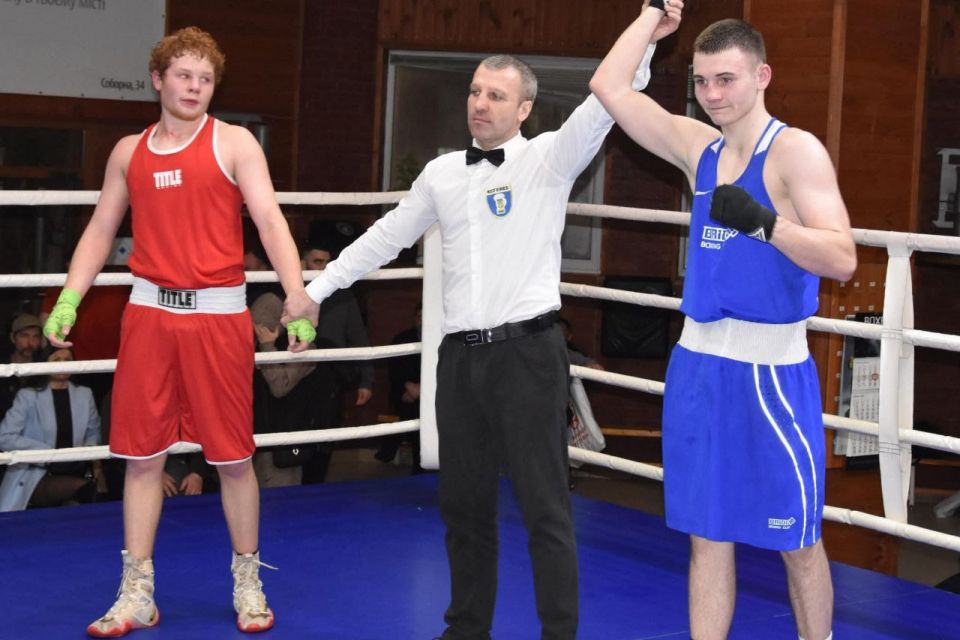 Вінницькі боксери вдома перемогли у матчевій зустрічі суперників із Молдови і Чехії