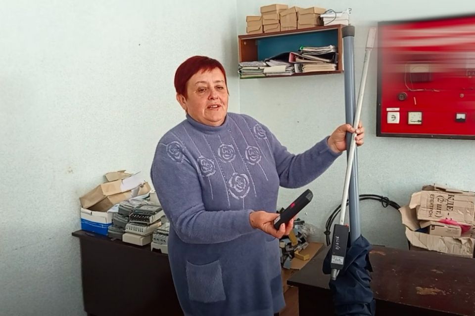 «Піду на пенсію, то святкуватимуть з музикою на весь Оратів» — як Лариса Бойко ловить крадіїв електроенергії