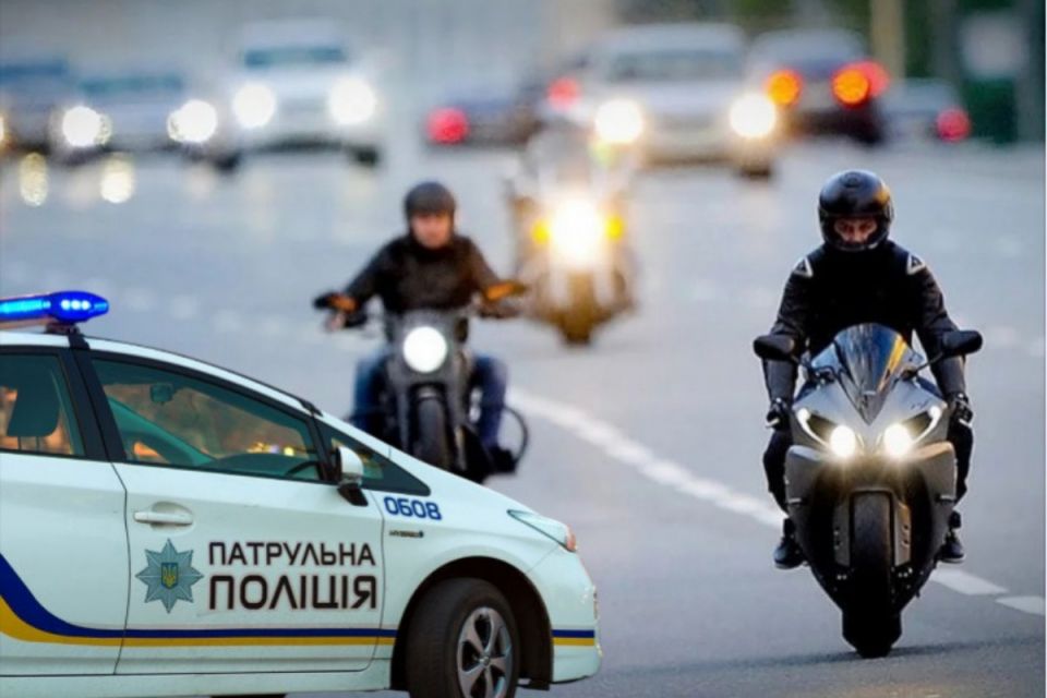 Чи можуть вилучати мотоцикли з «прямотоками» на користь ЗСУ через шум? Пояснили в патрульній поліції