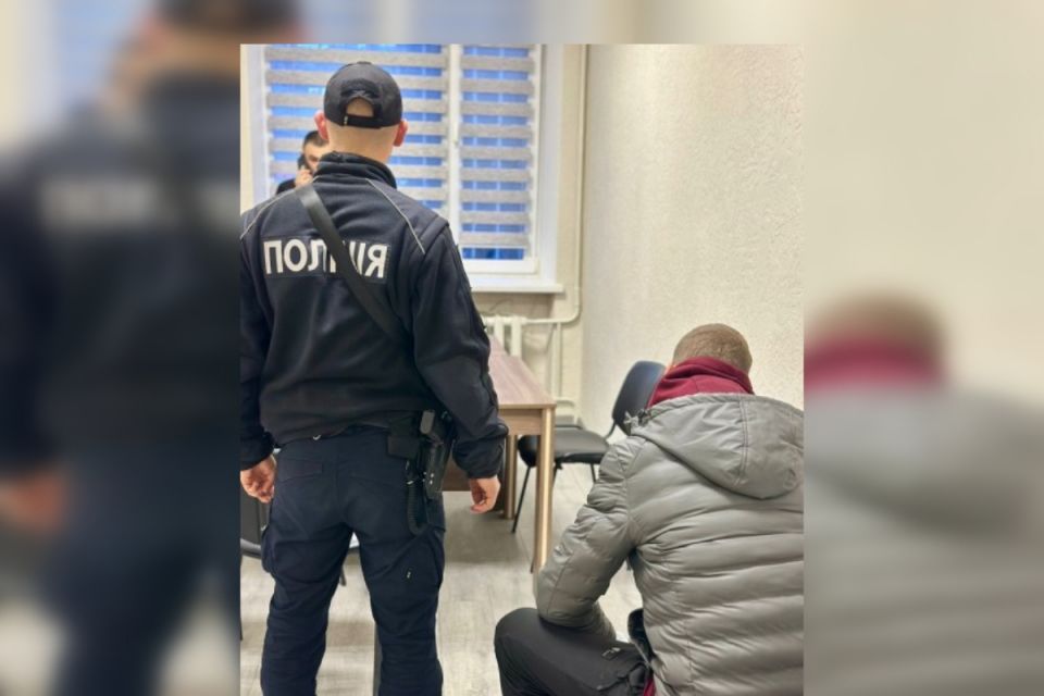 Вкрав 20 000 гривень і купив мопед: на Вінниччині затримали 23-річного крадія