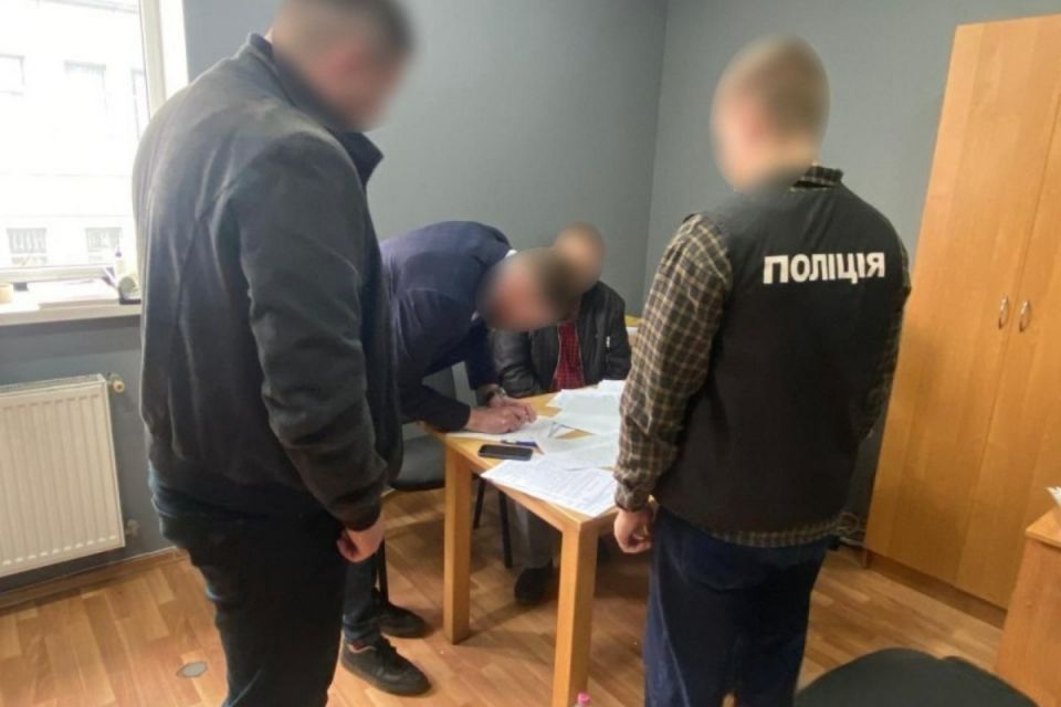 Судитимуть підприємця, який привласнив понад 400 тисяч гривень, виділених на обладнання для лікарні