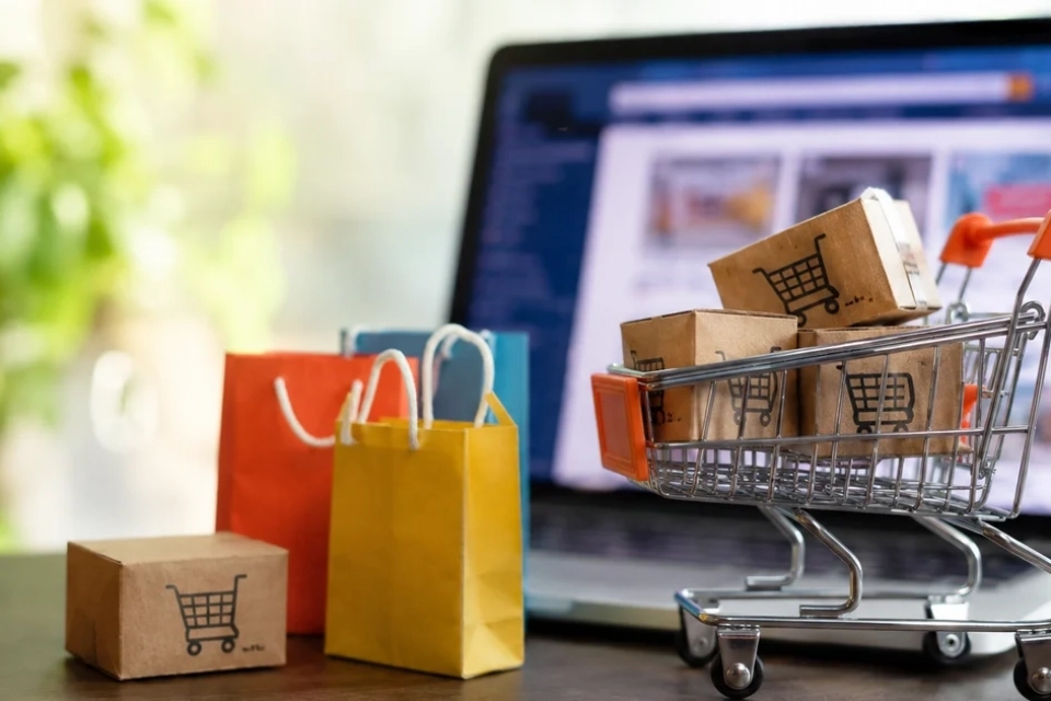 Посилки з AliExpress та Temu можуть подорожчати. Уряд хоче скасувати ПДВ-пільгу до 150 євро