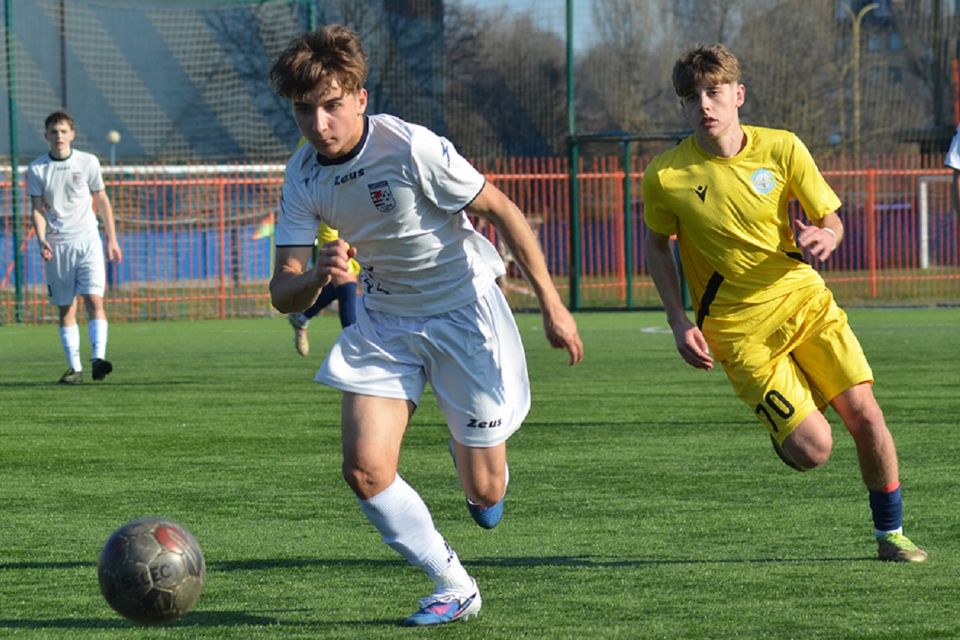 Презентували цифрову систему виявлення здібних юних футболістів «Талантікос»