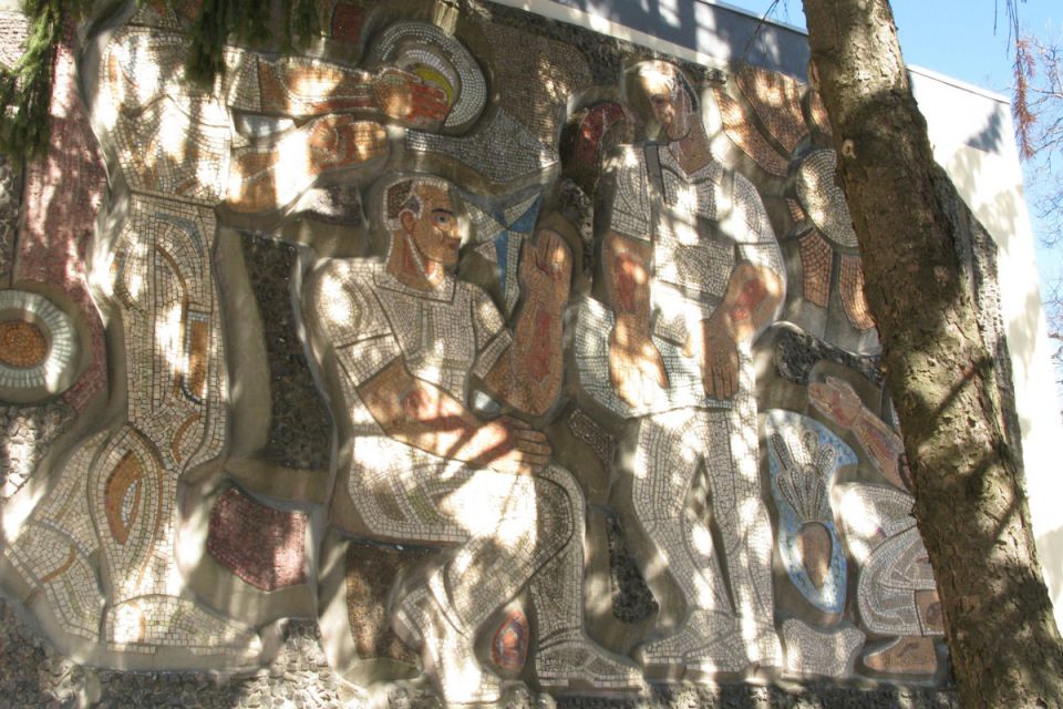 У Вінниці знайшли приховану мозаїку на готелі «Профспілковий»: що про неї відомо?