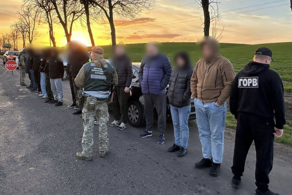На Одещині прикордонники затримали «кортеж» порушників кордону, серед них — вінничанин