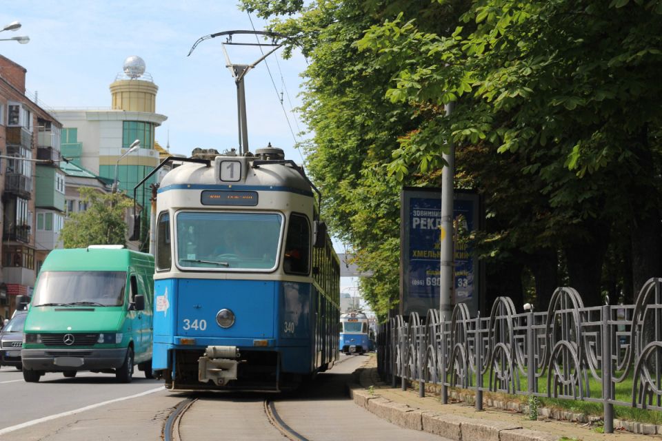 Пасажирів стало менше, трамваїв більше: що відбувається з транспортом Вінниці