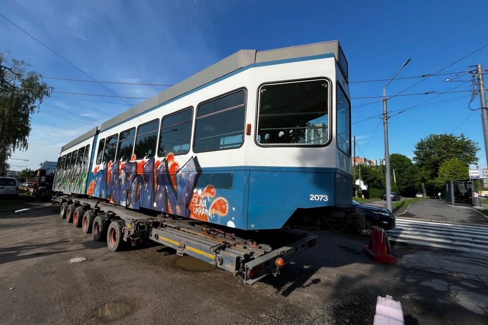 Трамвайний парк Вінниці поповнили ще три вагони Tram 2000 зі Швейцарії