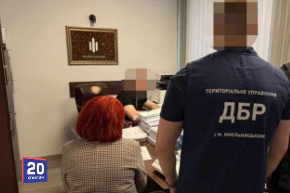 Викрили «паперову мобілізацію» на Гайсинщині: двом працівникам ТЦК оголосили підозру
