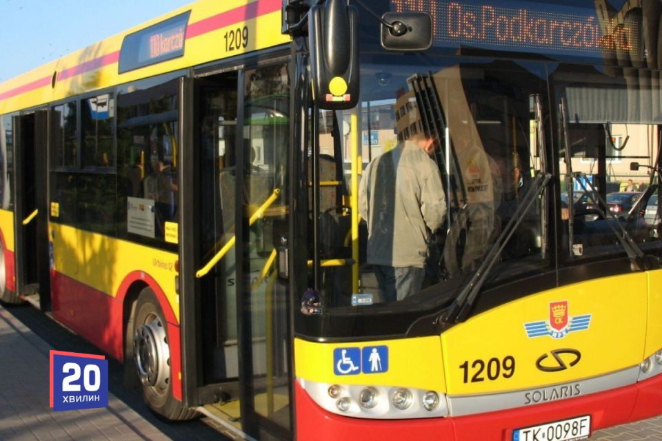Після суперечки через Бандеру поляки вирішили самі купити автобуси для Вінниці