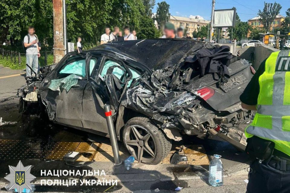 Спочатку — штрафи, а згодом бали. Як влада хоче зупинити гонщиків на дорогах?