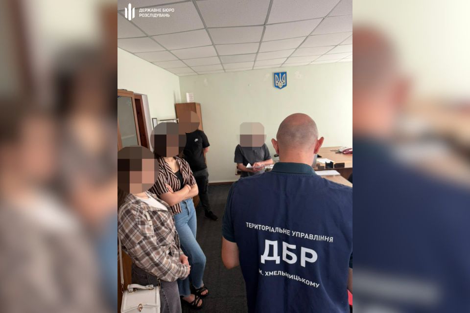 Затримали начальника районного ТЦК. Він фіктивно «мобілізував» 27 чоловіків