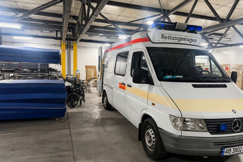 Обладнання для лікарень і мобільних медиків: Вінниця отримала 17 тонн допомоги з Франції