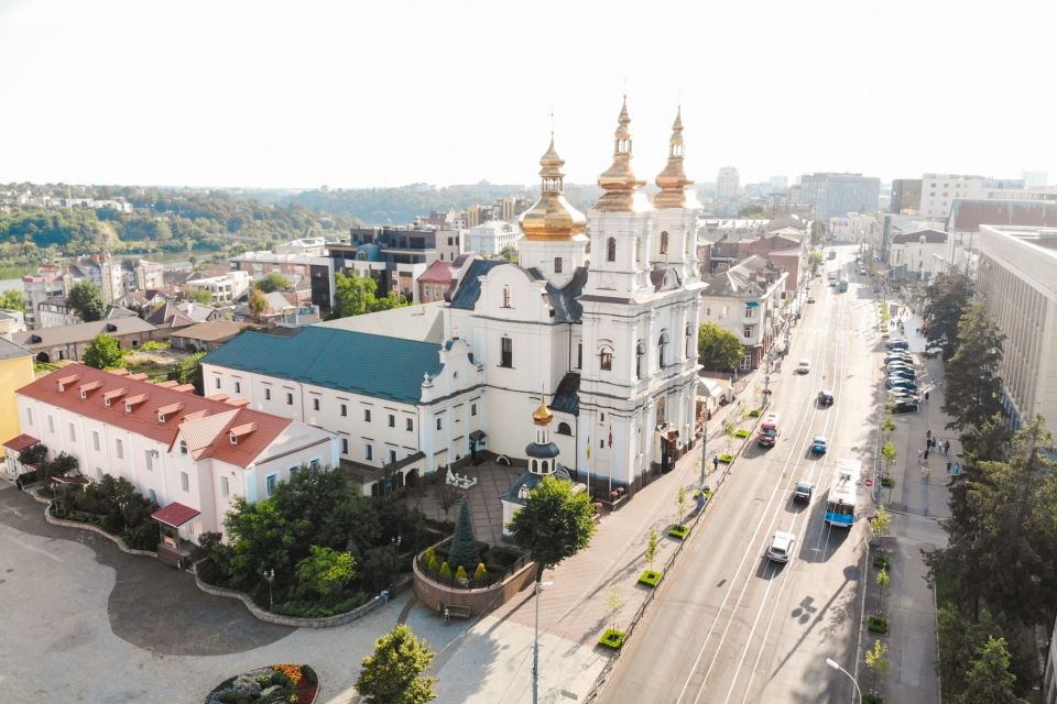 Сьогодні велике церковне свято — Успіння Пресвятої Богородиці. Прикмети та заборони 15 серпня