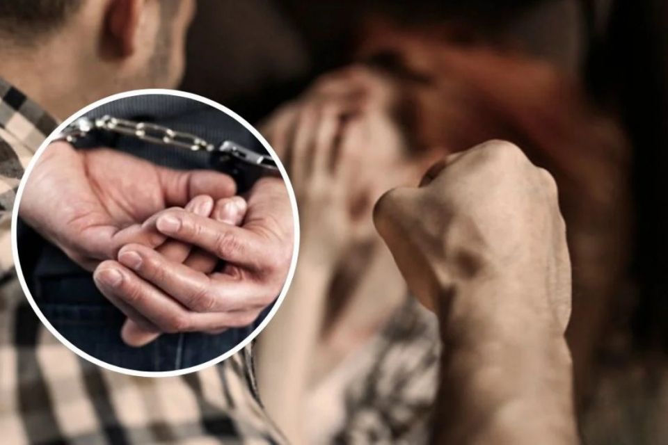 Кулаками побив літнього батька. В Іллінцях затримали 51-річного чоловіка