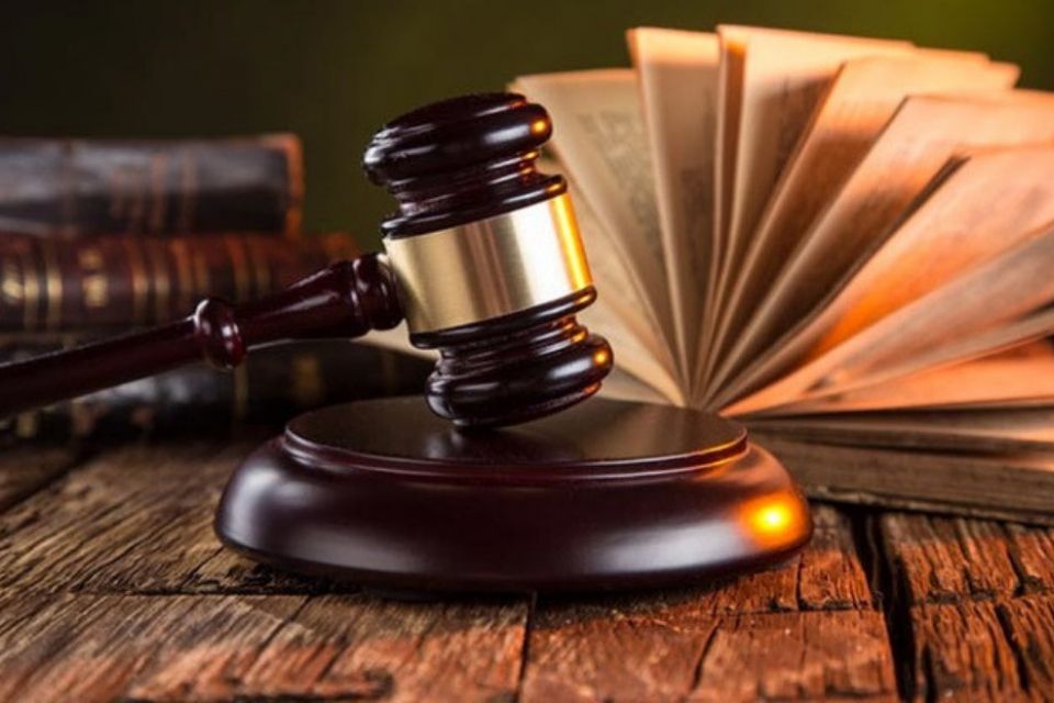 П’яна жінка била матір палицею по голові — суд призначив 200 годин робіт