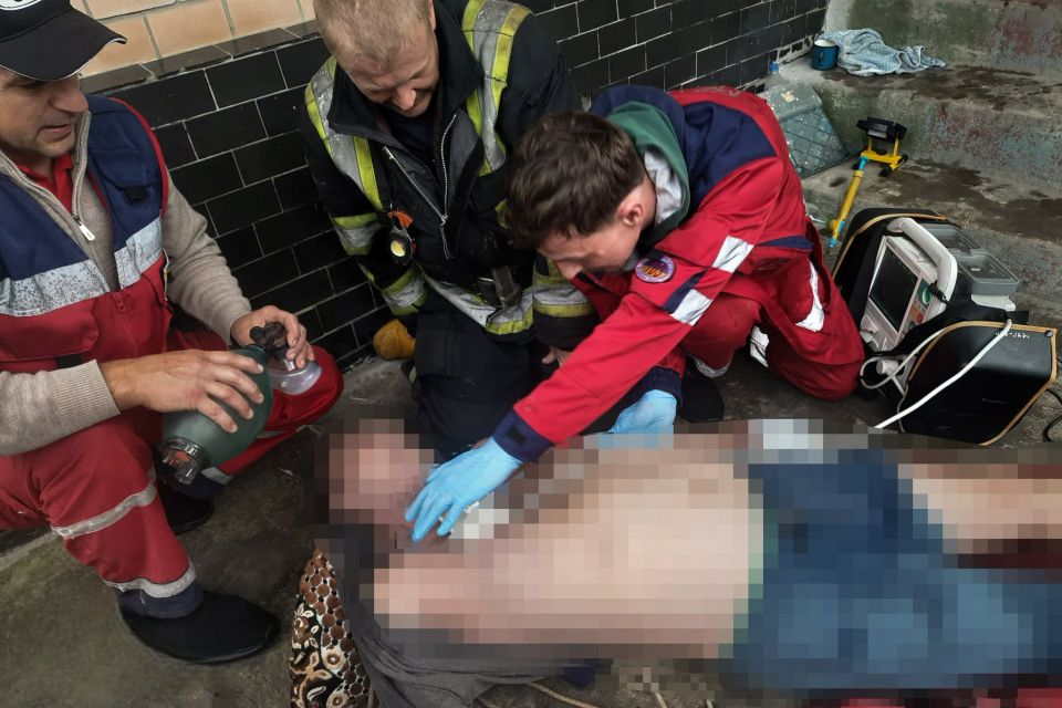 На Вінниччині загинули двоє чоловіків: одного дістали з колодязя, іншого — з-під авто