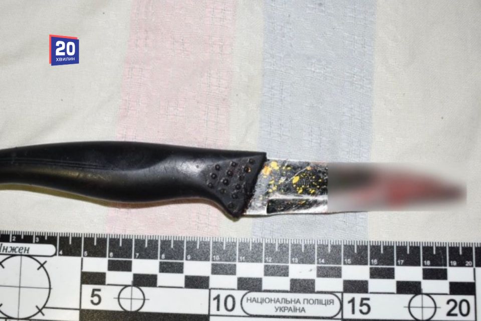 Пили разом, посварилися — чоловік схопив ніж і порізав 61-річну знайому