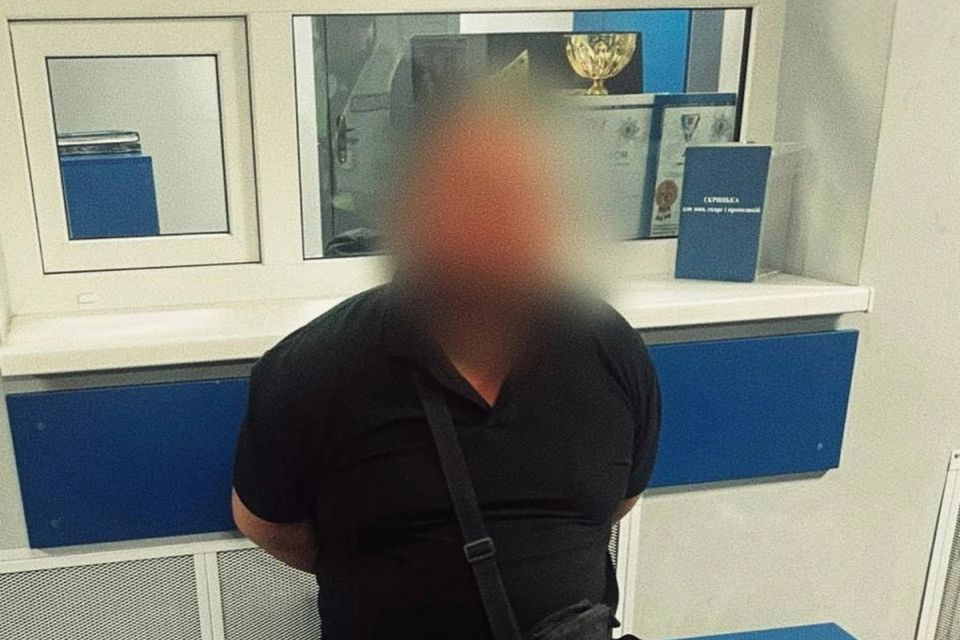 П’яний дебошир на Київській лаявся та провокував бійку. Його затримали