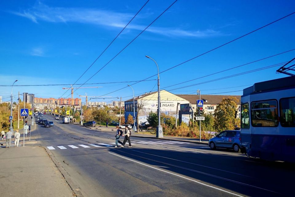 Біля Центрального мосту на Соборній з’явився новий пішохідний перехід