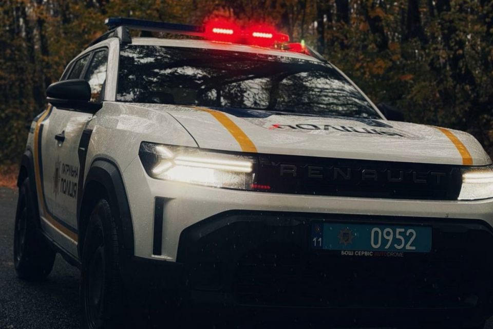 У Вінниці чоловік бив жінку та погрожував ножем її подрузі. Його затримали патрульні