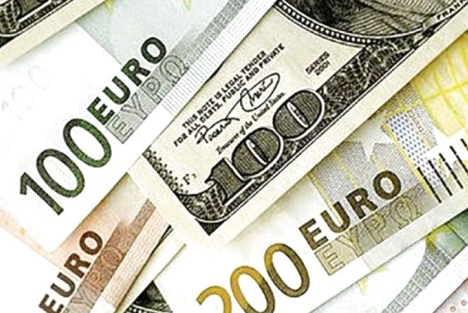 Курс валют НБУ на 7 жовтня. За скільки на вихідних продають долари