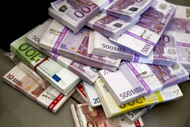 НБУ на 3 грудня встановив курс євро на рівні 32,05 грн/євро