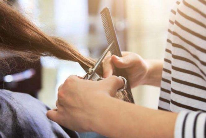 Шість перукарень міста безкоштовно стригтимуть вінничан з інвалідністю