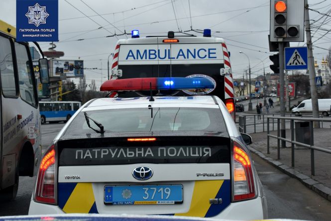 Не пропустив машину швидкої — 510 гривень штрафу. У Вінниці почалися перевірки