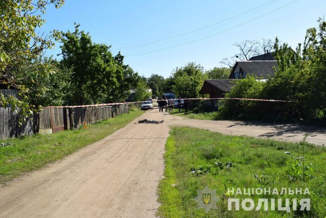 У Гайсинському районі чоловік забив до смерті знайомого та залишив тіло посеред дороги