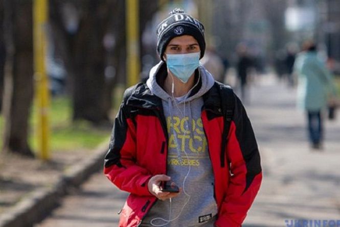 В Україні за добу зафіксували 921 випадок COVID-19, на Вінниччині +33