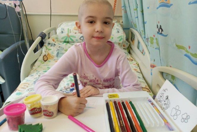 «Боюся, що не зможемо вчасно знайти гроші». На лікування Софії не вистачає 6 тисяч доларів