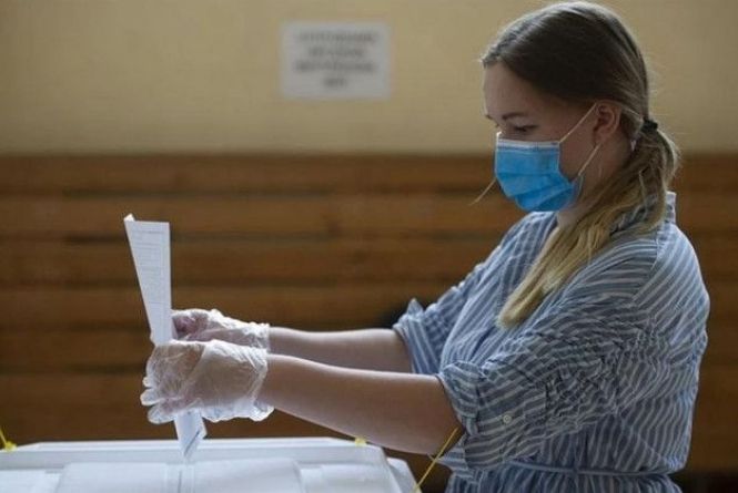«Ковідні» вибори. Як проголосувати, щоб не наразити себе на небезпеку