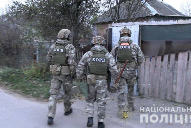 Вінничанин пів року виготовляв та продавав наркотики. Вину визнав частково
