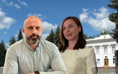 Мер та начальниця відділу освіти: кого підозрюють у корупції в Бершадській громаді?
