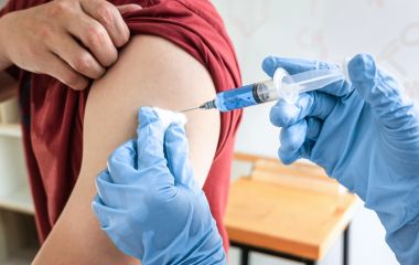 Невдовзі щеплення від вірусу папіломи людини стане безплатним. Для кого саме та що ще варто знати?