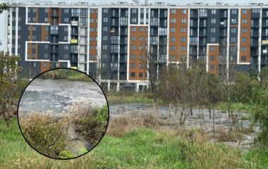 У Зарванцях каналізаційні стоки отруїли землю — директору підприємства оголосили підозру