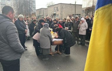 Загинув від скиду ворожого дрона. Вінниця провела у вічність полеглого воїна Сергія Ростківського