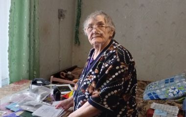 «Його забрали. І доглядати матір — нікому». Як мобілізували єдиного сина хворої 81-річної жінки