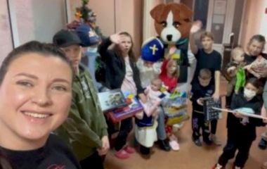 «Миколай» для онкохворих дітей: бійці передали з фронту 25 тисяч, а волонтерка влаштувала свято