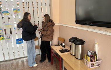 Можуть прийняти 150 людей, є навіть спальні місця: як працює пункт незламності в ліцеї №12