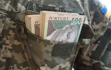 Коли та як виплачують мільйон молодим військовим-контрактникам — розповідає адвокат