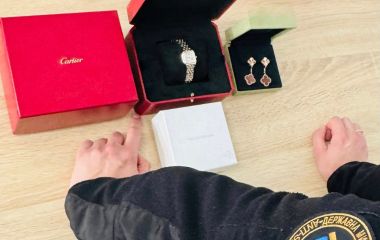 Мінус майна на мільйон та штраф зверху. Як вінницьке подружжя втратило елітні прикраси на кордоні